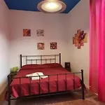 2 Bed Flat Centre & Stadio Free Parking Lejlighed